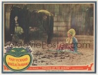 1b2060 TAMING OF THE SHREW LC 1929 Mary Pickford in rain after falling off horse, all laughing!