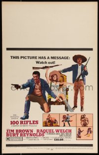 1b1450 100 RIFLES WC 1969 sexy Raquel Welch between Jim Brown & Burt Reynolds, all holding guns!