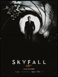 1c0551 SKYFALL teaser French 16x21 2012 Daniel Craig as Bond standing in classic gun barrel!
