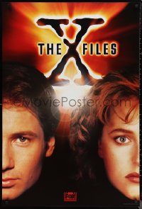 1c0103 X-FILES tv poster 1994 close-up image of FBI agents David Duchovny & Gillian Anderson!