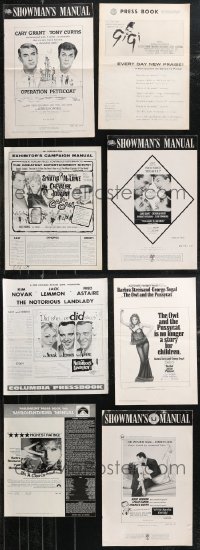 1d0089 LOT OF 8 UNCUT COMEDY/MUSICAL PRESSBOOKS 1950s-1960s advertising for a variety of movies!