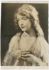 1f2298 BROKEN BLOSSOMS 7x10.25 still 1919 close-up of Lillian Gish w/ hands clasped, D.W. Griffith!