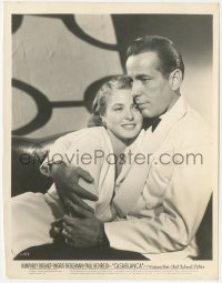 1f2301 CASABLANCA 8x10.25 still 1942 best portrait of Humphrey Bogart hugging Ingrid Bergman!