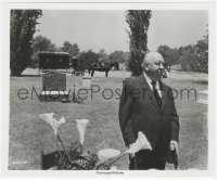 1f2323 FAMILY PLOT candid 8.25x10 still 1976 Alfred Hitchcock holds promo luncheon at graveyard!