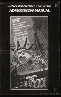 1f1871 ESCAPE FROM NEW YORK pressbook 1981 John Carpenter, Jackson art of decapitated Lady Liberty!