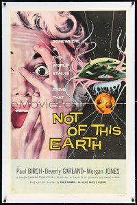 1h1253 NOT OF THIS EARTH linen 1sh 1957 classic art of screaming Beverly Garland & alien monster!