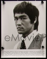 1h0369 ENTER THE DRAGON presskit w/ 18 stills 1973 Bruce Lee, includes info sheets, very rare!