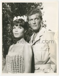 1j0170 SAINT TV English 8x10.25 still 1962 c/u of Roger Moore & Jeanne Roland in Isboa episode!
