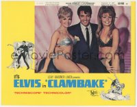 1j0986 CLAMBAKE LC #1 1967 great portrait of Elvis Presley between two sexy women in bikinis!