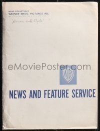 1j0234 BONNIE & CLYDE presskit 1967 Warren Beatty & Faye Dunaway, Arthur Penn, contains NO stills!