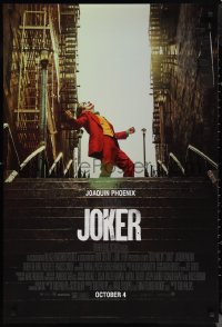 1k1256 JOKER advance DS 1sh 2019 Joaquin Phoenix as the DC Comics villain at the top of the steps!