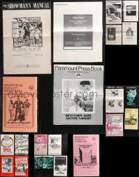 1m0340 LOT OF 25 UNCUT PRESSBOOKS 1950s-1970s advertising for a variety of different movies!