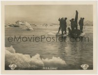 1p0951 S.O.S. EISBERG German LC 1933 great image of group of men and their dog on tiny iceberg!
