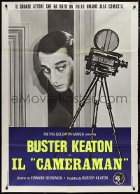 1p0345 CAMERAMAN Italian 1p R1970 great close up of Buster Keaton peeking through door!