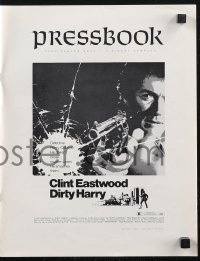 1p1666 DIRTY HARRY pressbook 1971 great c/u of Clint Eastwood pointing gun, Don Siegel crime classic