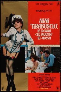 1r0645 NINI TIRABUSCIO: LA DONNA CHE INVENTO LA MOSSA set of 2 Italian 26x38 pbustas 1970 Vitti!