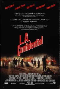 1r1186 L.A. CONFIDENTIAL 1sh 1997 Basinger, Spacey, Crowe, Pearce, police arrive in film's climax!