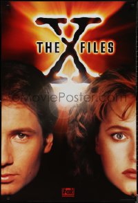 1r0093 X-FILES tv poster 1994 close-up image of FBI agents David Duchovny & Gillian Anderson!
