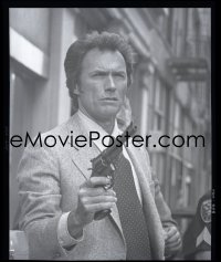 1s0131 CLINT EASTWOOD 8x10 negative 1970s great c/u as Dirty Harry pointing his gun, w/ 8x10 print!