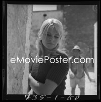 1s0225 DOCTOR ZHIVAGO camera original 2.25x2.25 negative 1965 Julie Christie moody production candid!