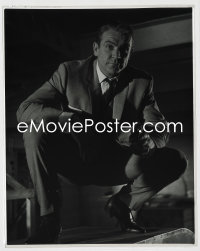 1s0293 GOLDFINGER B+W 8x10 vintage studio transparency 1964 Sean Connery crouches with gun!