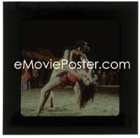 1s0471 FROM RUSSIA WITH LOVE 2.5x2.5 transparency 1964 James Bond, crowd watches two girls fighting!