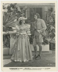 1t2161 CAPTAIN BLOOD 8x10 still 1935 full-length Errol Flynn & Olivia De Havilland in garden!