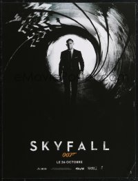 1w0620 SKYFALL teaser French 16x21 2012 Daniel Craig as Bond standing in classic gun barrel!