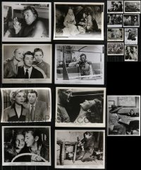 1x0673 LOT OF 17 ROBERT MITCHUM 8X10 STILLS 1940s-1970s great scenes from several of his movies!