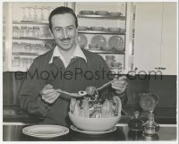 1y2116 WALT DISNEY 7.5x9.25 still 1941 great RKO studio portrait at home making himself a salad!