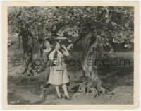 1y2123 WIZARD OF OZ 8x10.25 still 1939 Dorothy Judy Garland & Scarecrow Ray Bolger scared of tree!
