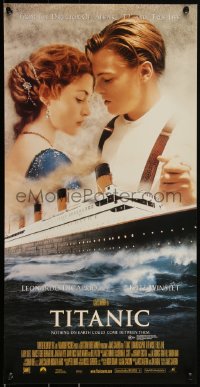 1z0326 TITANIC Aust daybill 1997 great romantic image of Leonardo DiCaprio & Kate Winslet!