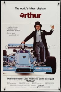 2b0991 ARTHUR int'l 1sh 1981 different image of drunk Dudley Moore by F1 race car!