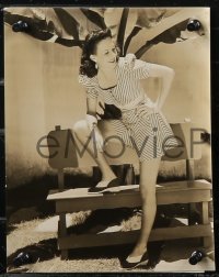 2b2261 WENDY BARRIE 2 7.25x9.5 stills 1940s wonderful portrait images of the gorgeous star!
