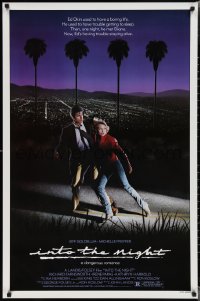 2c1092 INTO THE NIGHT 1sh 1985 cool image of Jeff Goldblum & Michelle Pfeiffer on the run!