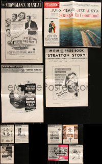 2d0511 LOT OF 11 UNCUT PRESSBOOKS 1950s advertising for a variety of different movies!