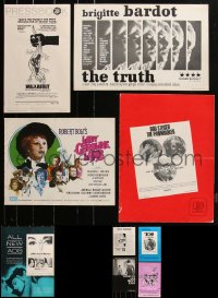 2d0185 LOT OF 9 ARTHOUSE PRESSBOOKS 1960s-1970s advertising for a variety of different movies!
