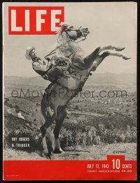 2f0549 LIFE magazine July 12, 1943 great cover image of Roy Rogers on rearing horse Trigger!