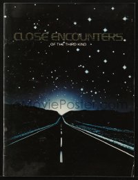 2f0585 CLOSE ENCOUNTERS OF THE THIRD KIND souvenir program book 1977 Steven Spielberg sci-fi classic!