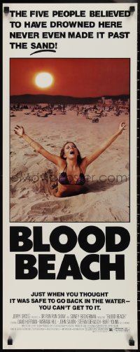 2g0959 BLOOD BEACH insert 1981 Jaws parody tagline, image of sexy girl in bikini sinking in sand!