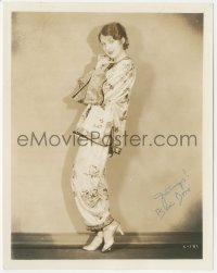 2h0667 BILLIE DOVE signed deluxe 8x10 still 1928 bewitching modeling gorgeous oriental pajama suit!