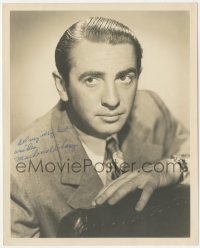 2h0867 MACDONALD CAREY signed deluxe 8x10 still 1940s great portrait of the actor in suit & tie!