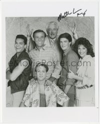 2h0881 MATTHEW PERRY signed TV 8x10 still 1987 great image of the star with cast from Second Chance!