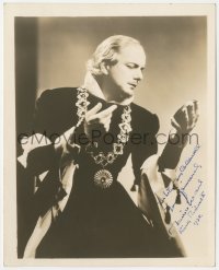 2h0883 MAURICE EVANS signed deluxe stage play 8x10 still 1938 when he starred in King Richard II!