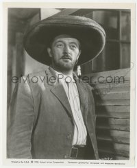 2h0943 ROBERT MITCHUM signed 8.25x10 still 1959 close-up wearing sombrero in Wonderful Country!