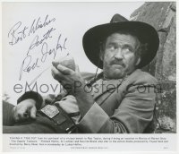2h0950 ROD TAYLOR signed 8x9.5 still 1973 taking a break from his role in The Deadly Trackers!