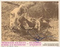 2h0417 BONNIE & CLYDE signed LC #1 1967 by Faye Dunaway, who's helping wounded Warren Beatty!