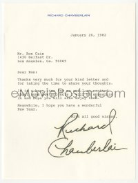 2h0062 RICHARD CHAMBERLAIN signed letter 1982 on his stationery, with vintage 1960s portrait still!