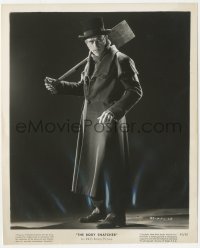 2j1741 BODY SNATCHER 8.25x10 still 1945 best full-length close up of creepy graverobber Boris Karloff!