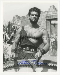 2j0369 STEVE REEVES signed 8x10 REPRO still 1990s great close up in chariot from Hercules Unchained!